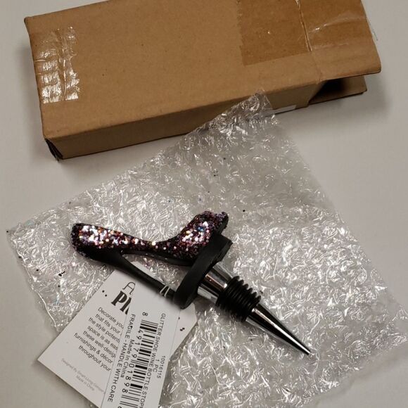 🆕️Glittered wine stopper  - Picture 2 of 3